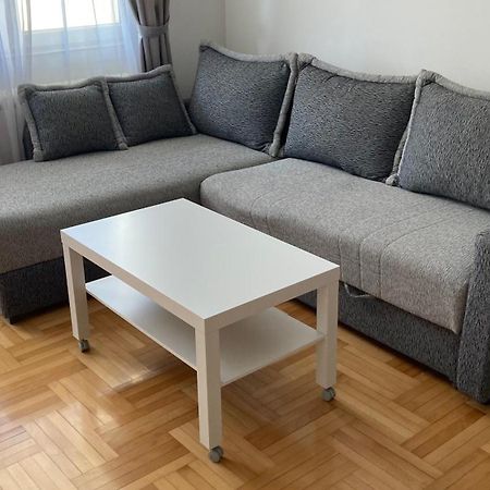Apartman Senjak Пирот Экстерьер фото